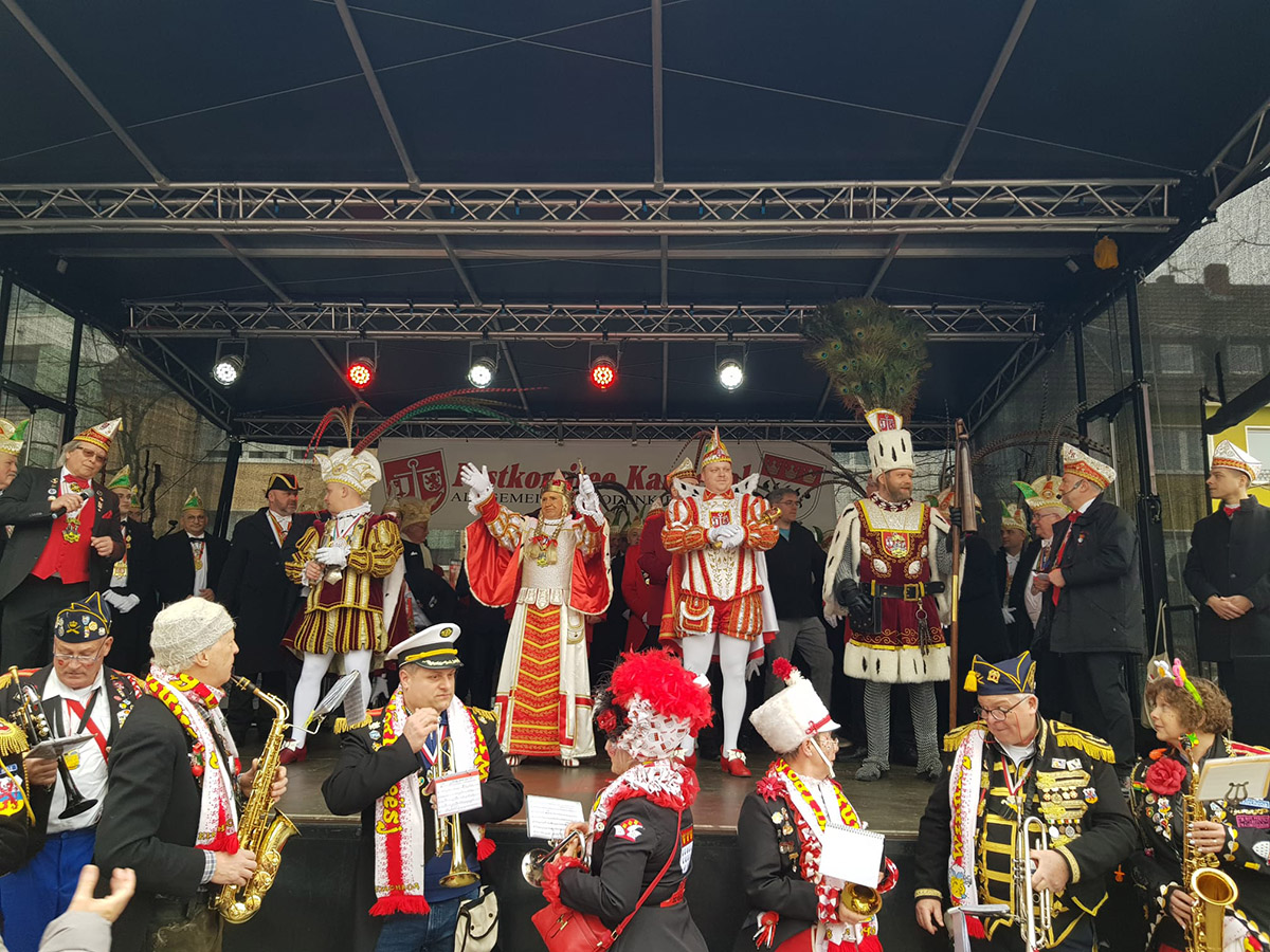 Straßenkarneval in Rodenkirchen
