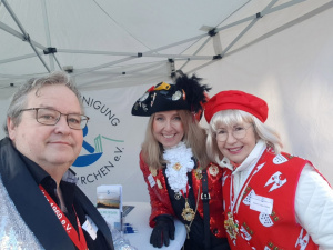 Am Stand der Bürgervereinigung Eröffnung Straßenkarneval 2026